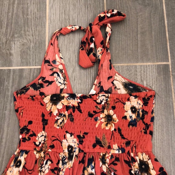 halter dress - Picture 4 of 5